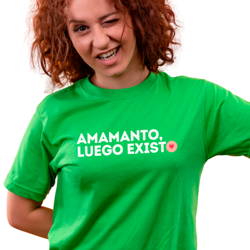 Playera Amamanto, luego existo